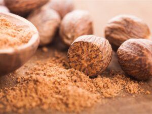 nutmeg essential oil